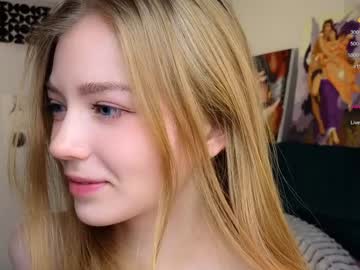 girl
        lovely_shyy cam image #3809976