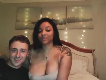 couple
        cristalchampagne cam image #2902039