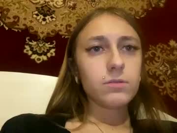 couple
        viktoria9898 cam image #70822