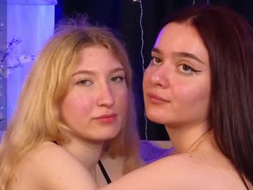 couple Webcam Girls Sex Thressome And Foursome with polly_ruiz