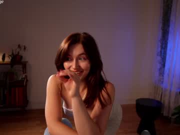 girl
        alisonrouge cam image #2900519
