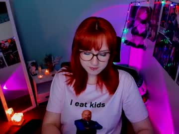 girl
        margaret_red cam image #4413560