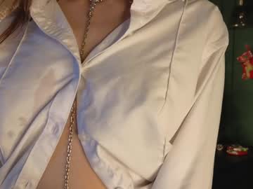 girl
        erlenebarritt cam image #3852107