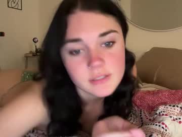 girl
        queencassidyy cam image #3886946