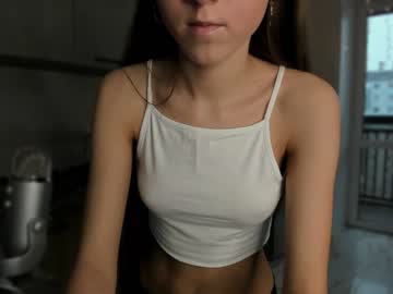 girl
        tadammary cam image #1839765