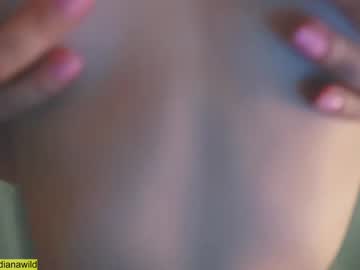 girl
        wild_schoolgirl cam image #746740