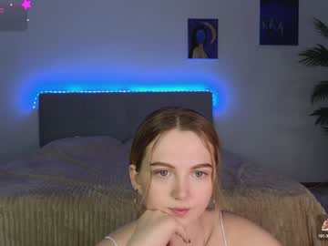 girl
        small_blondee cam image #3872222