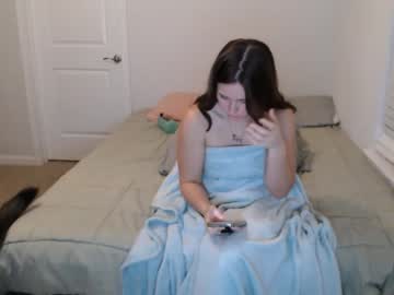 girl
        nicolekc cam image #403267