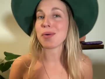 girl
        onyx_unleashed cam image #3739406