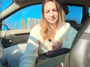 girl
        ellaxstar cam image #3715986
