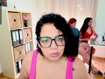 couple
        redsky_xxx cam image #1155679
