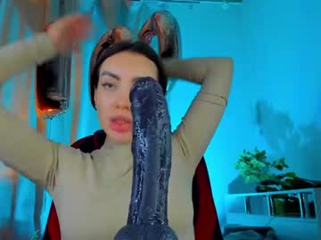 girl
        kriss_baby_ cam image #1687607