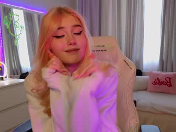 girl
        vonnalein cam image #3381246