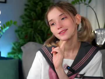 girl
        taitehambelton cam image #4145561
