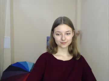 girl
        vivien_leight cam image #687612