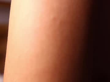 girl
        star_gazing cam image #4001930
