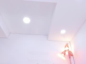 couple
        candyxtreo cam image #1722186