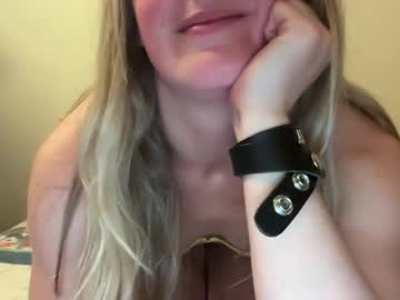girl
        daphneflowersxoxo cam image #4558026