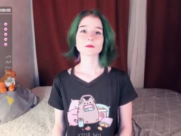 girl
        alicentity cam image #1019463