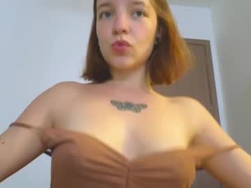 girl
        my_mia_ cam image #4577878