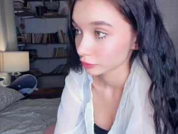 girl
        riskyproject cam image #4190771