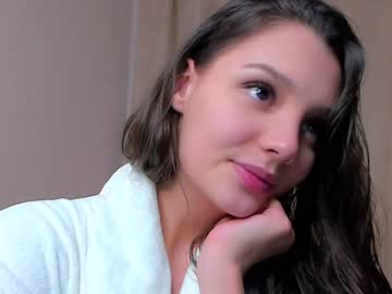 girl
        dufni_duff cam image #2282003