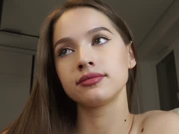 girl
        hecola cam image #3445607