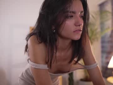 girl
        urcutelinda cam image #2986145