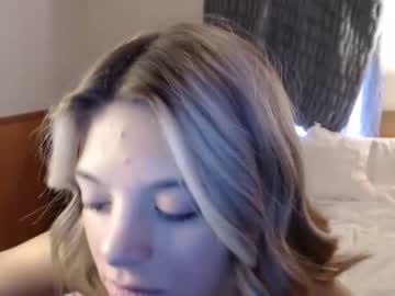 girl
        coryraine1 cam image #822194