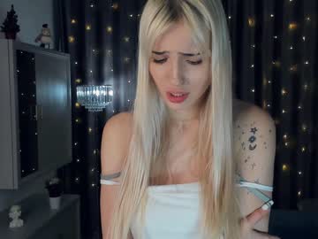 girl
        erleneganter cam image #2171285
