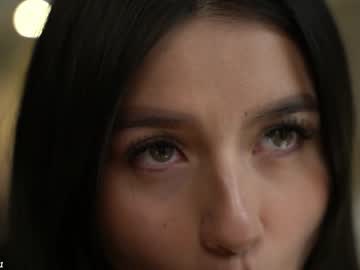 girl
        ashley_jones9 cam image #4013627