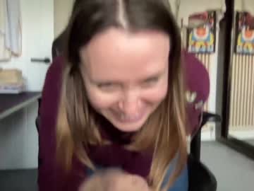 girl
        eatmypie69 cam image #2395646