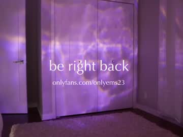 girl
        onlyems23 cam image #3146185