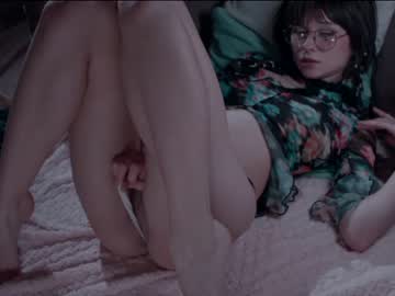 girl
        chaturbatable cam image #2679567