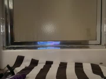 girl Webcam Girls Sex Thressome And Foursome with goldengirlcartierxo