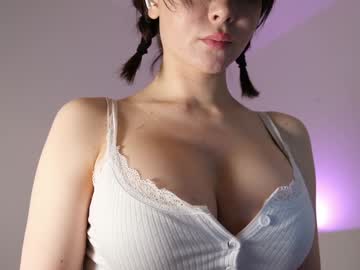 girl
        hunytea cam image #4200004