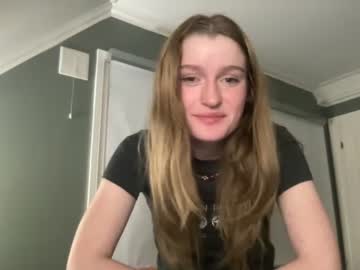 girl
        frecklytaylor cam image #55225