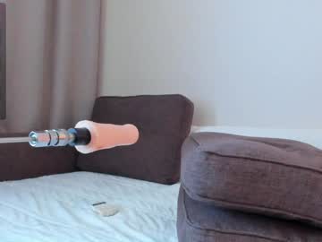 girl
        alice_lady2020 cam image #3051431
