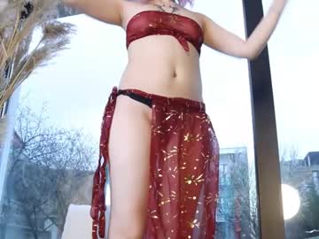 girl
        emmasn0w cam image #4257630