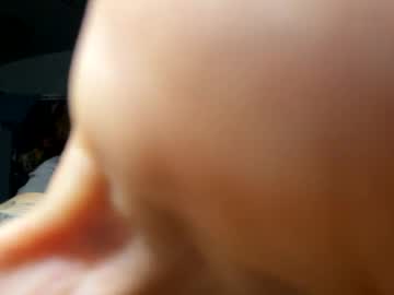 couple
        roocloo cam image #3605750