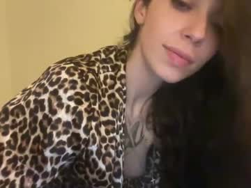 girl
        ariacutiee cam image #1035537