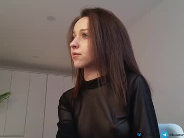 girl
        tadammary cam image #4314942