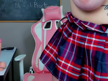 girl
        lexi_stellar cam image #3398959