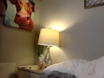 girl
        rubmyclit22 cam image #3466537