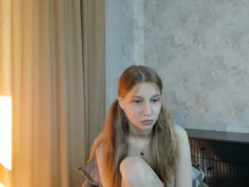 girl
        garyntrue cam image #2869496