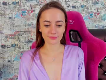 girl
        angelina_new cam image #580233