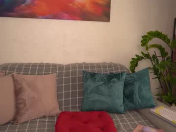 girl
        sweety_rinushka_ cam image #2759006