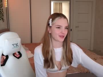 girl
        cyberslime cam image #1802133