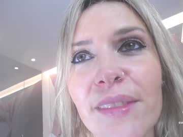 girl
        wildtequilla cam image #2215772