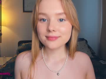 girl
        sun_shiiine cam image #1292419